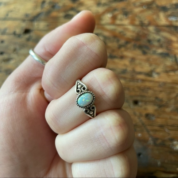 Opal Silver Ring - Picture 3 of 3